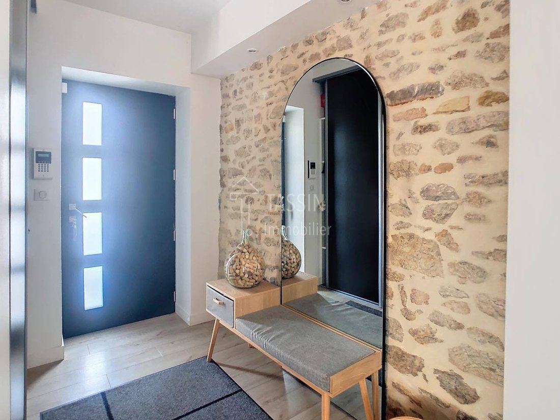 Casa a La Tour-de-Salvagny, Auvergne-Rodano-Alpi, Francia 2 - 18365895