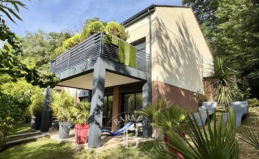 House in Gometz-le-Chatel, Ile-de-France, France 1