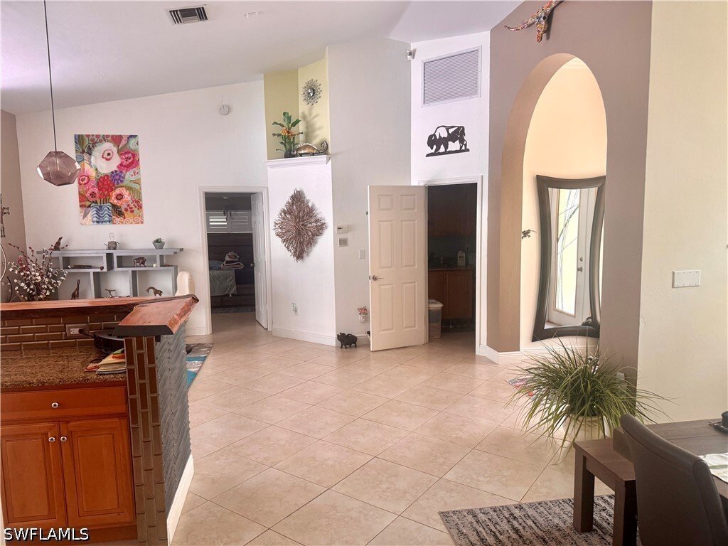 House in Naples, Florida, United States 5 - 18366075