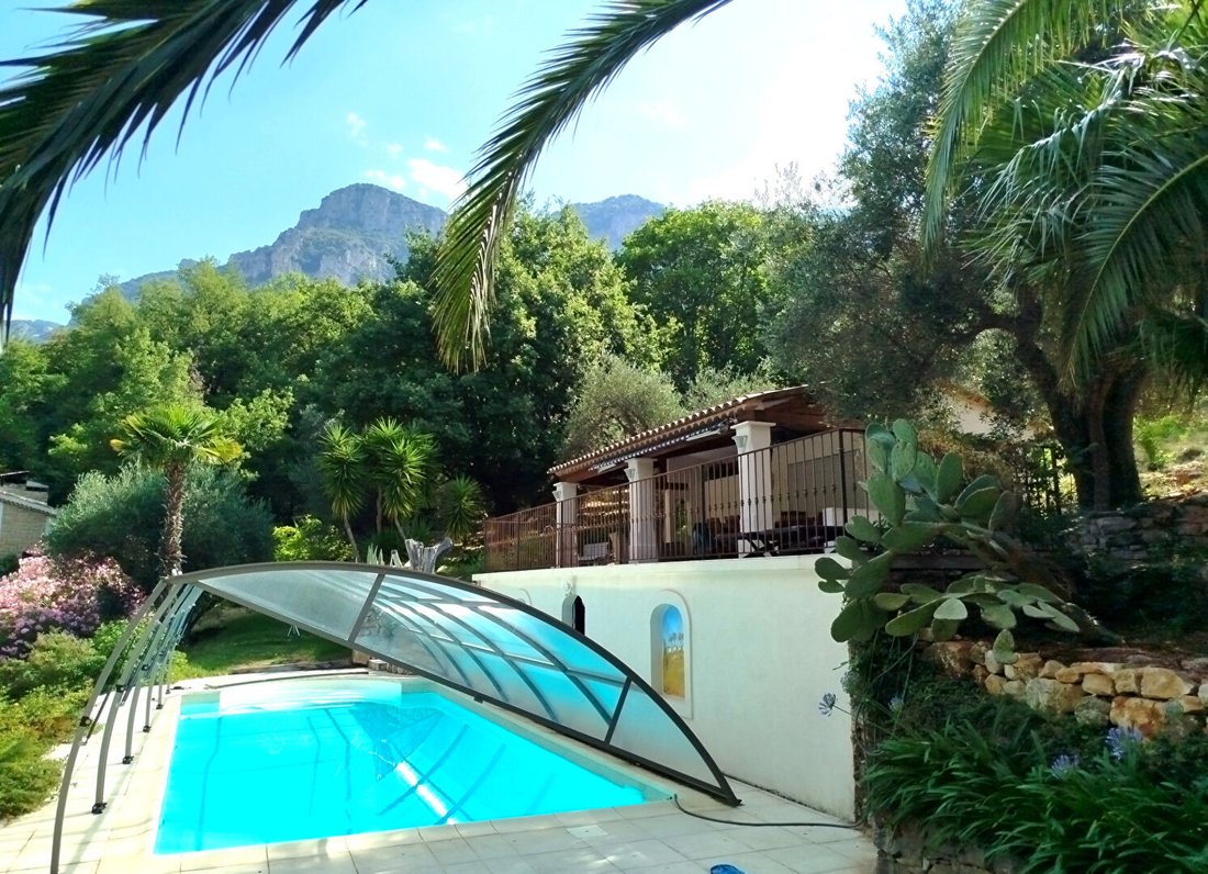 Villa in Tourrettes-sur-Loup, Provence-Alpes-Côte d'Azur, France 1 - 18368263