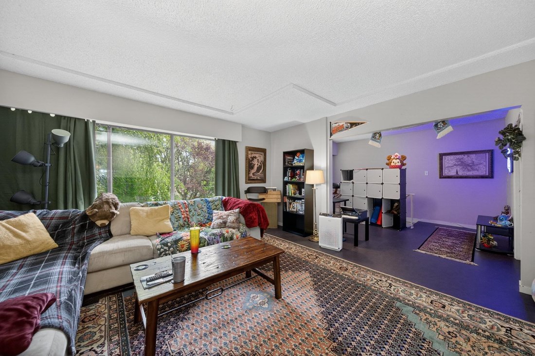House in Vancouver, British Columbia, Canada 4 - 18369607