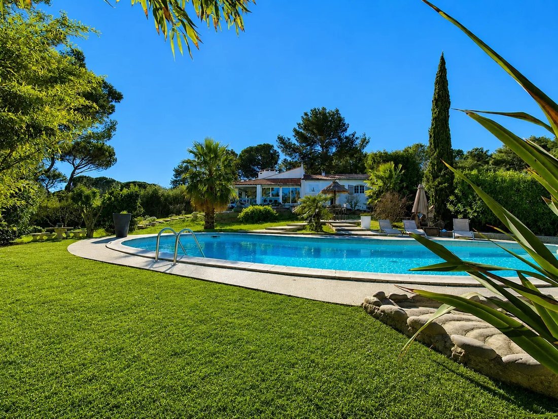 Villa in Langlade, Occitania, France 1 - 18364179