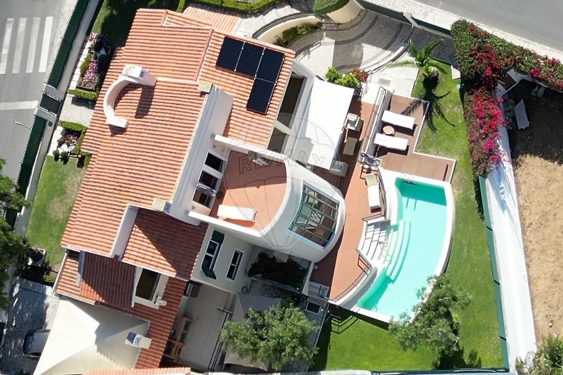 House in Carcavelos e Parede, Lisbon, Portugal 3 - 18363805