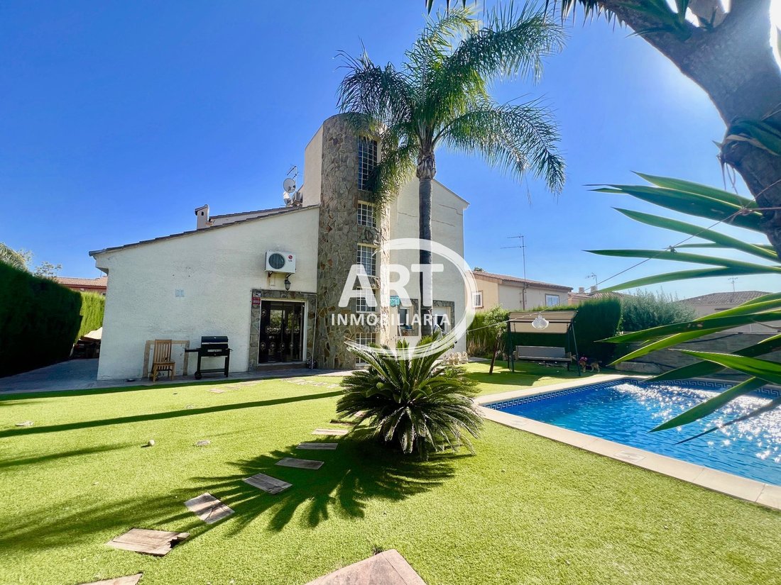 Chalet in l'Eliana, Valencian Community, Spain 1 - 18364820