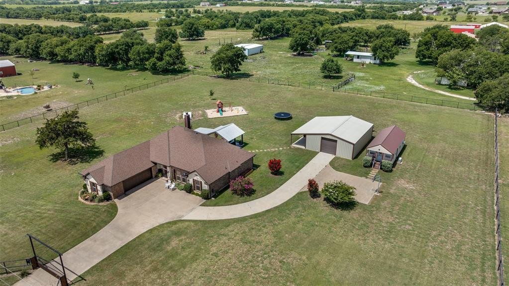 House in Sanger, Texas, United States 4 - 18366731