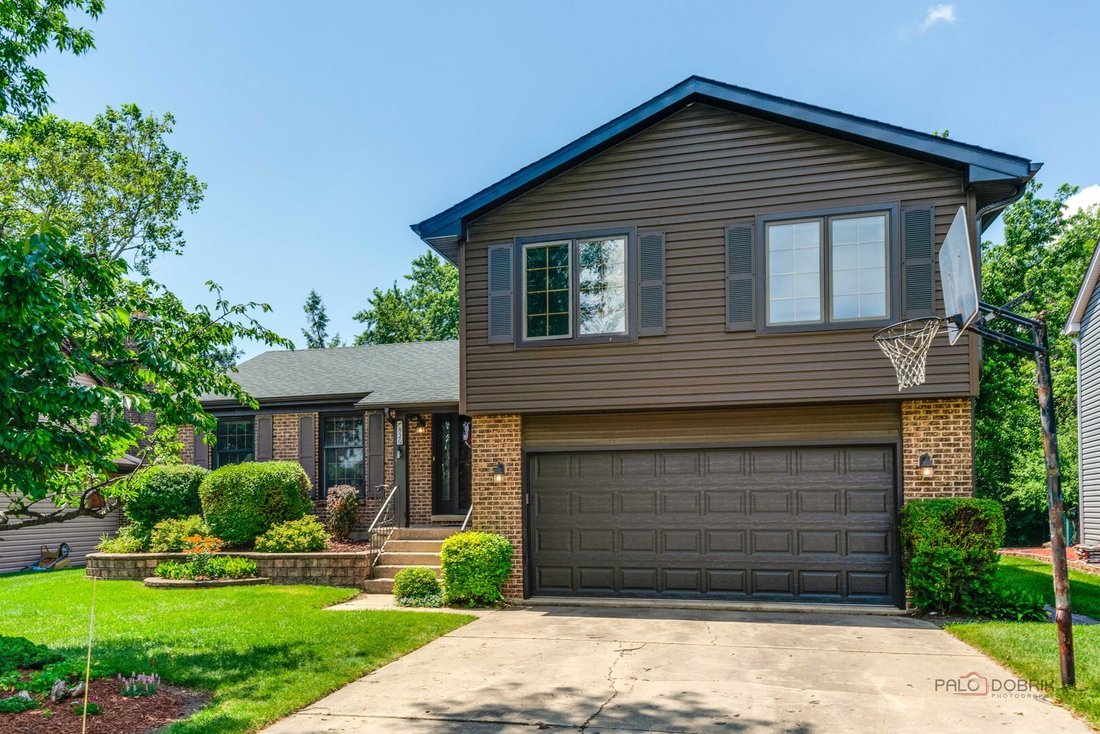 House in Schaumburg, Illinois, United States 1 - 18365633