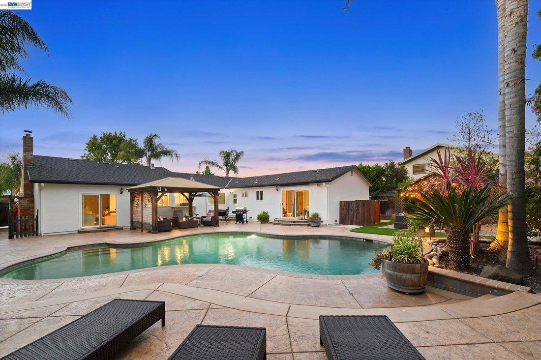 House in Danville, California, United States 3 - 18366073