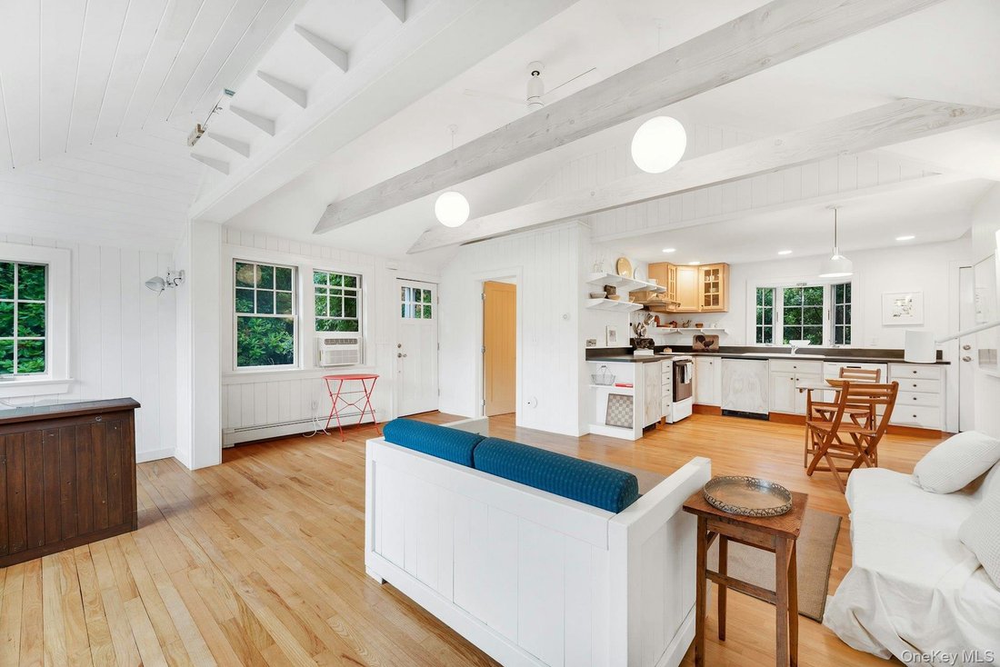 House in Greenport West, New York, United States 5 - 18129700