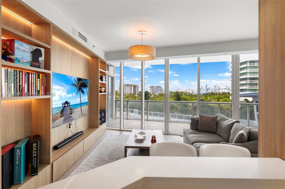 Condo in Miami Beach, Florida, United States 1 - 18367031