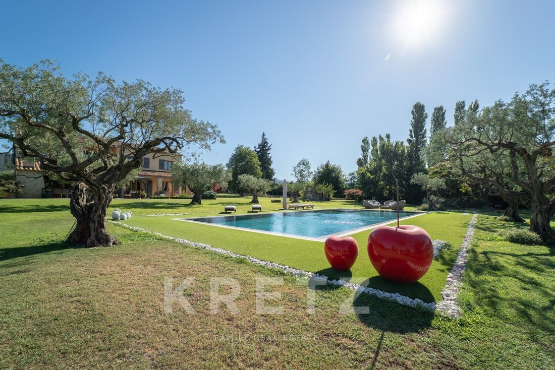 Haus in Lourmarin, Provence-Alpes-Côte d'Azur, Frankreich 4 - 18369856