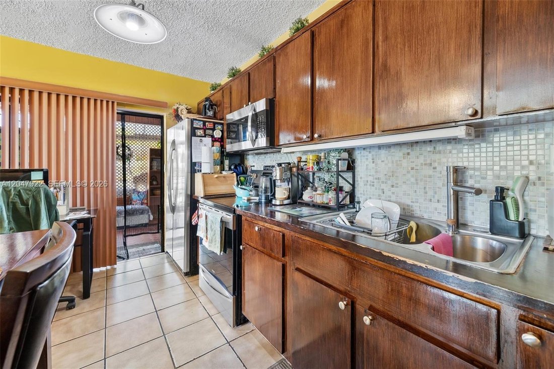 House in Miami, Florida, United States 5 - 18366970