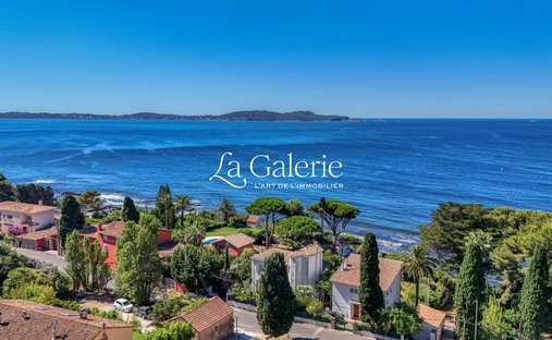 Villa in Centre Ville, Carqueiranne, France 1