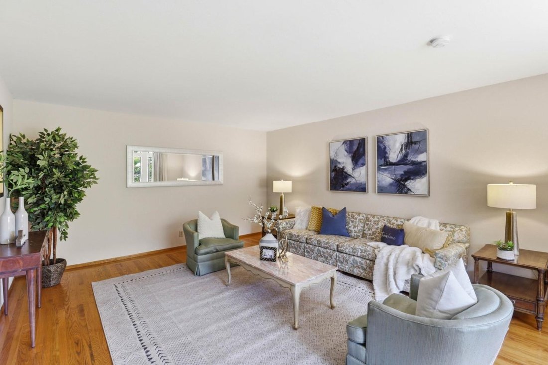 House in East Palo Alto, California, United States 4 - 18366062