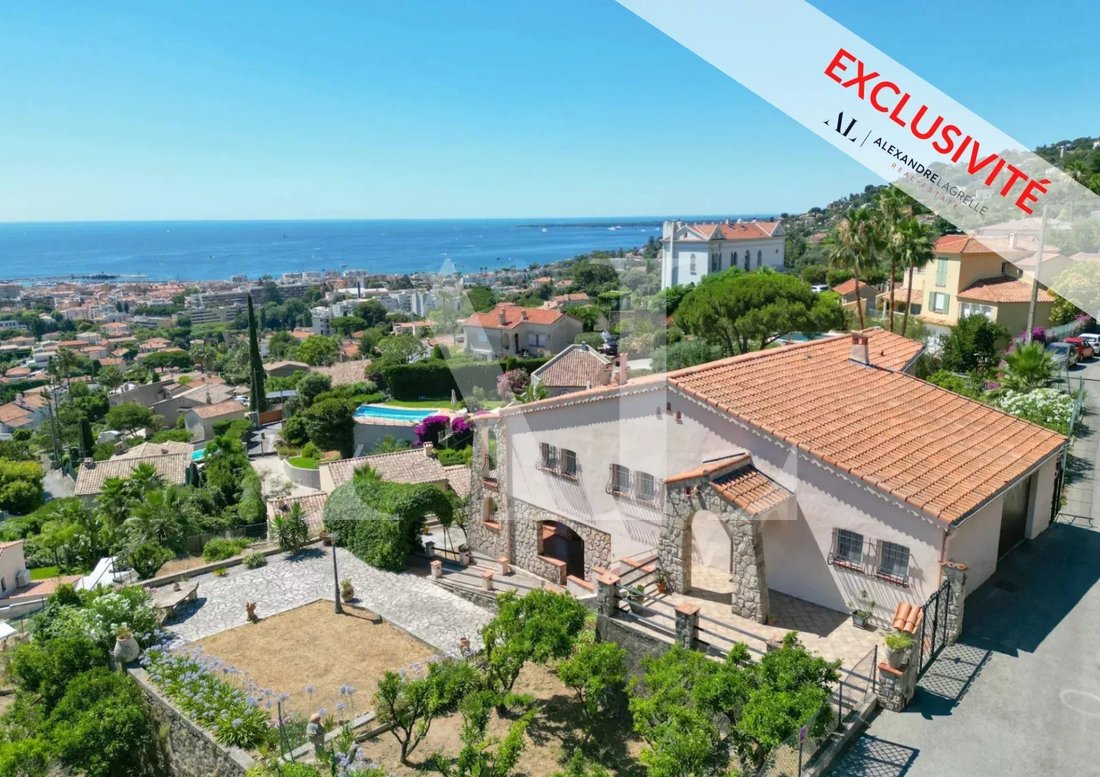 Villa in Brusquet-Retenaou-Devens, Vallauris, France 1 - 18363931