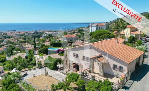 Villa in Brusquet-Retenaou-Devens, Vallauris, France 1