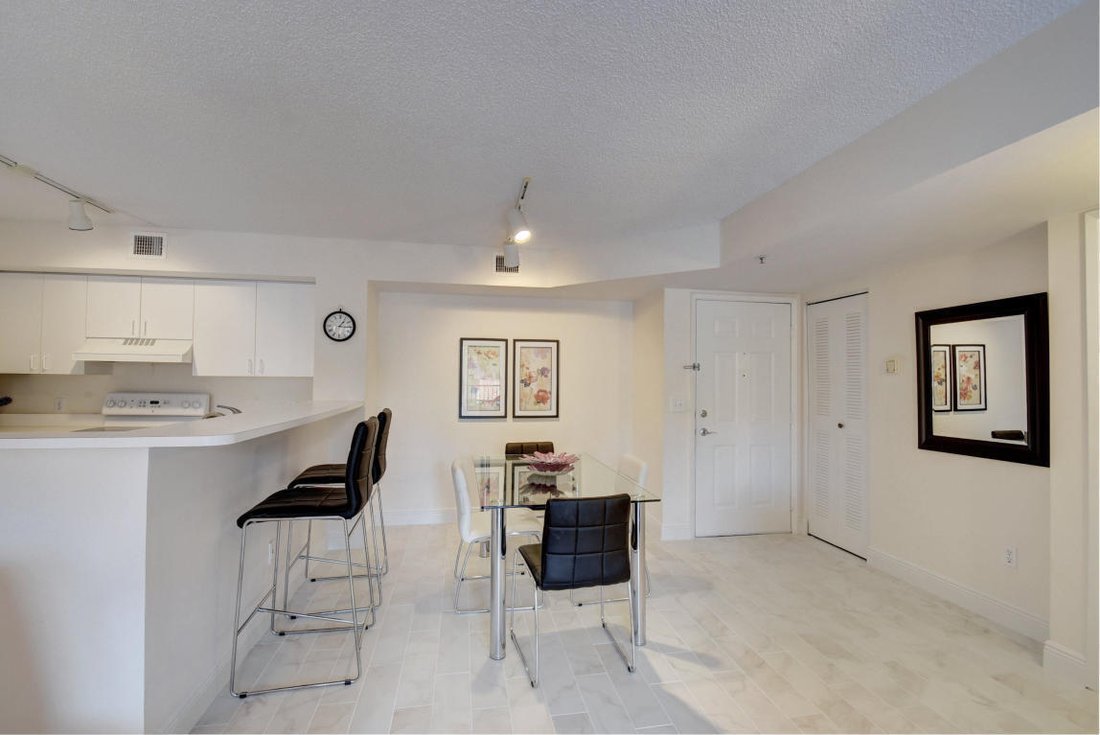 Condo in Lantana, Florida, United States 3 - 18367038