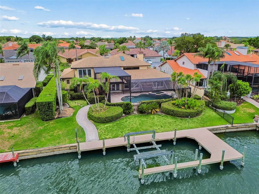 House in Tampa, Florida, United States 2 - 18365481