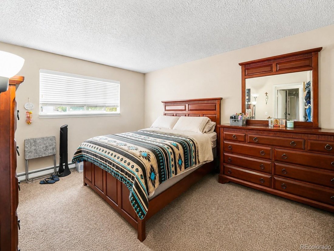 Lakewood, Colorado, United States 5 - 18365418