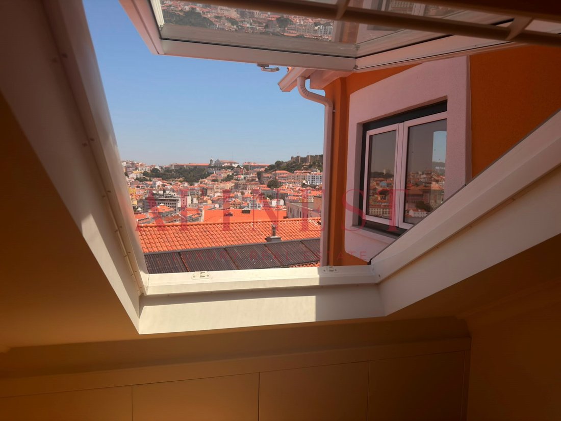 Apartment in Santa Maria Maior, Lisbon, Portugal 2 - 15931736