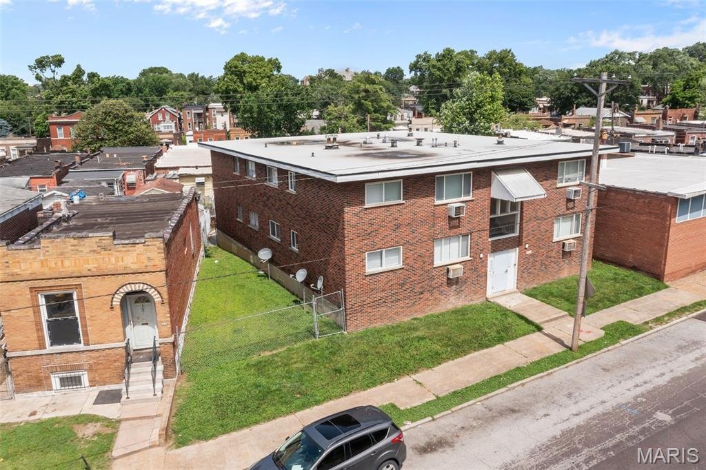 St. Louis, Missouri, United States 2 - 18366108