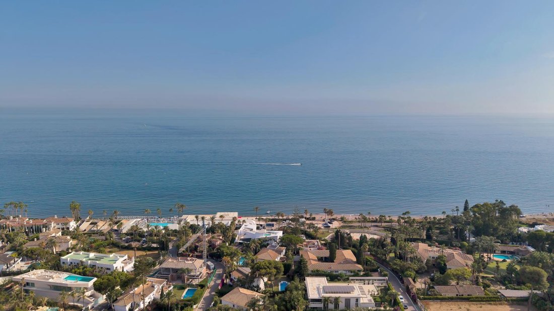 Villa in Marbella, Andalusia, Spain 1 - 18328299