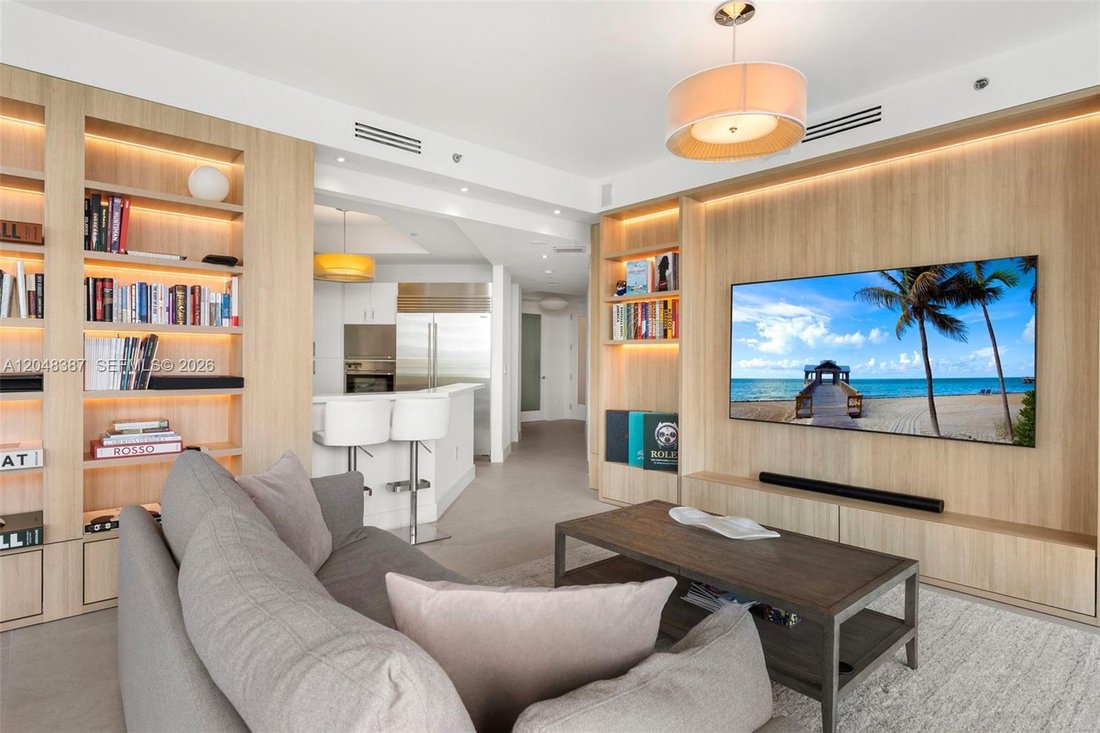 Condo in Miami Beach, Florida, United States 5 - 18367031