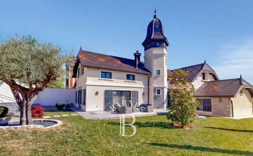 Haus in Vernaison, Auvergne-Rhone-Alpen, Frankreich 1