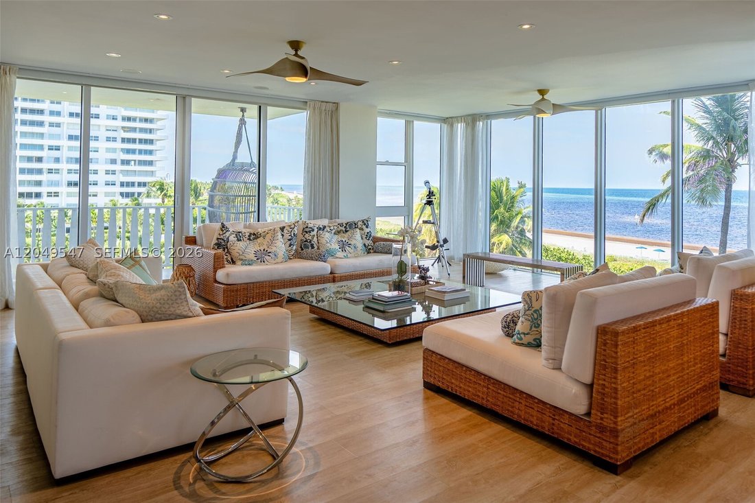 Co Op in Key Biscayne, Florida, United States 3 - 18366132