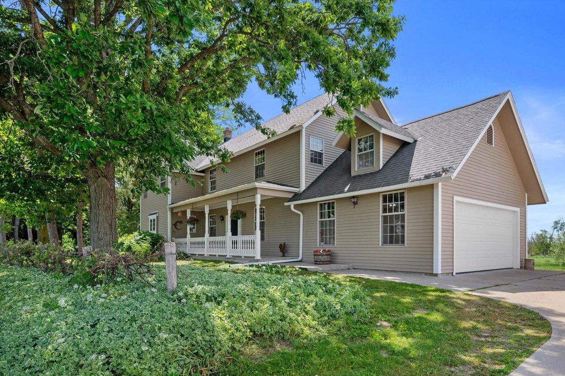 House in Ashippun, Wisconsin, United States 3 - 18365556