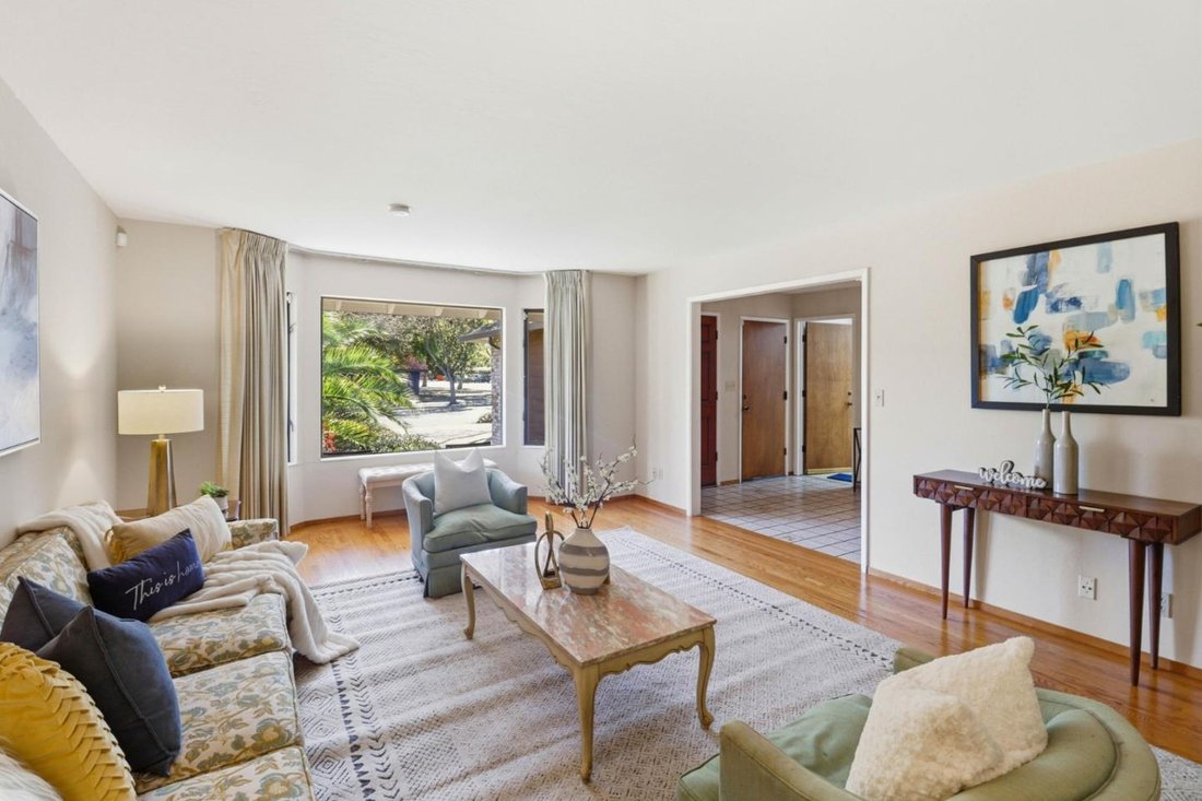House in East Palo Alto, California, United States 3 - 18366062