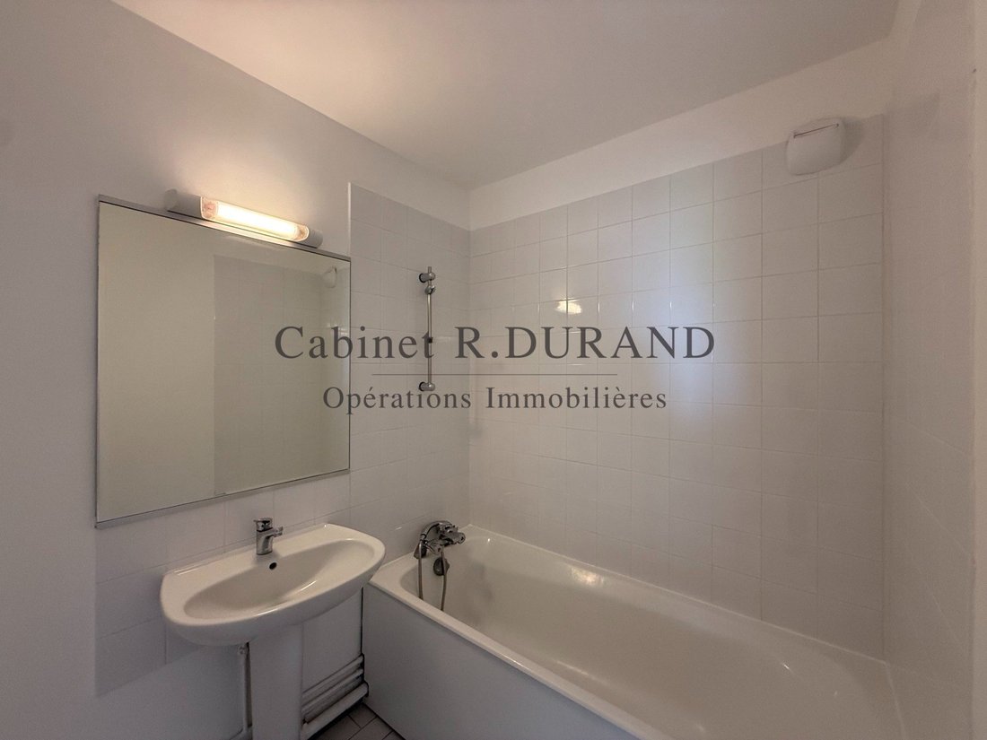 Apartment in Chedal Anglay, La Garenne-Colombes, France 4 - 18369643