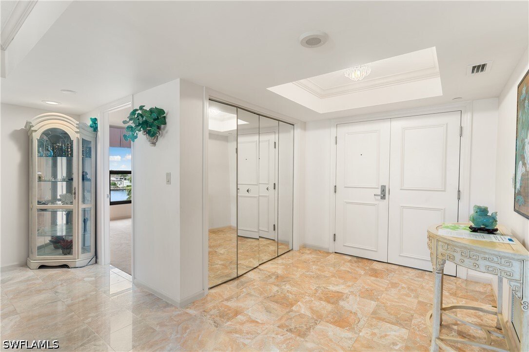 Condo in Naples, Florida, United States 4 - 18366091