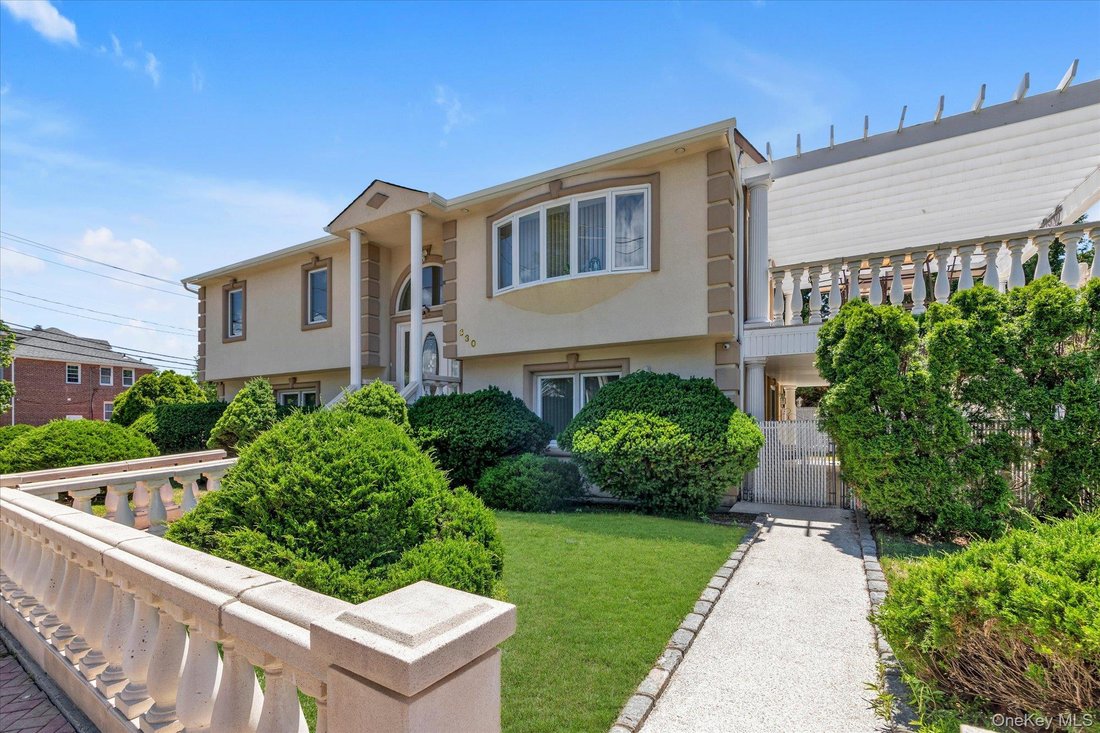 House in Bayville, New York, United States 2 - 18366973