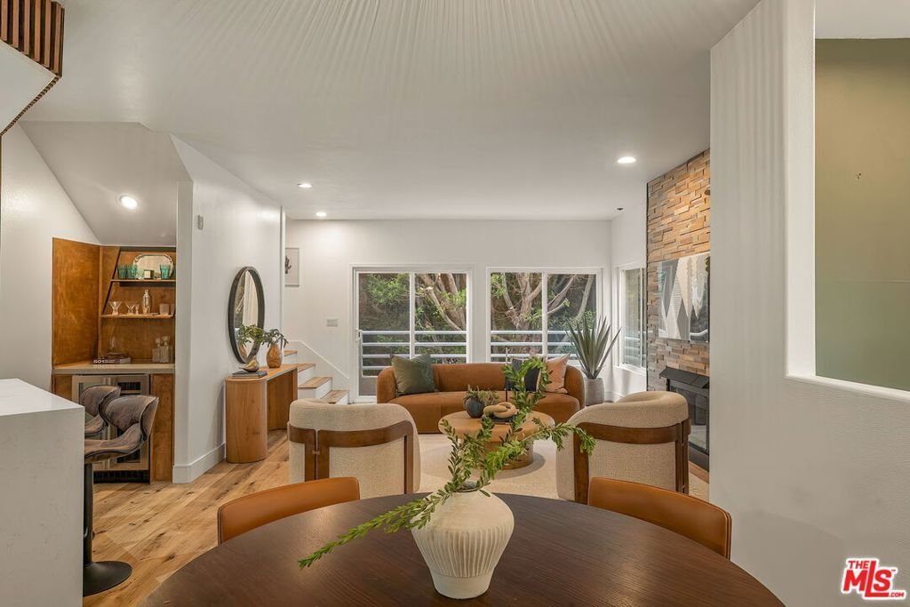 Condo in Los Angeles, California, United States 4 - 18354960