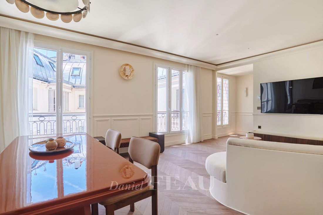 Apartment in Chaillot, Paris 16e Arrondissement, Paris 1 - 18364140