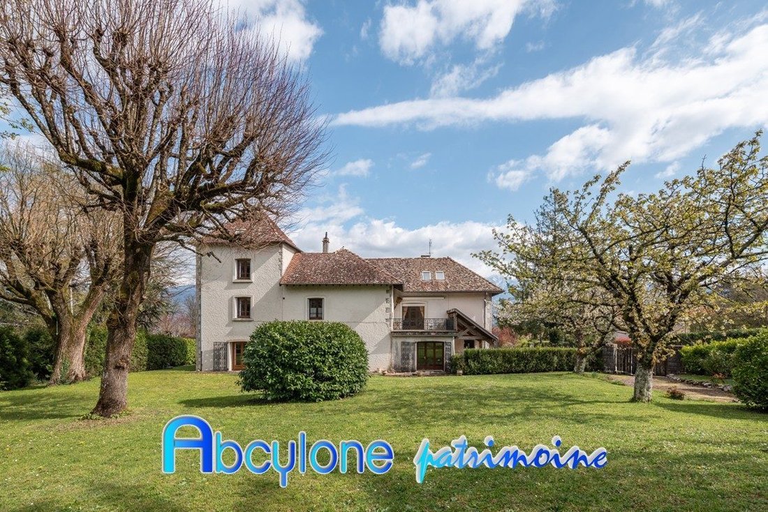 House in Montbonnot-Saint-Martin, Auvergne-Rhône-Alpes, France 1 - 17651570