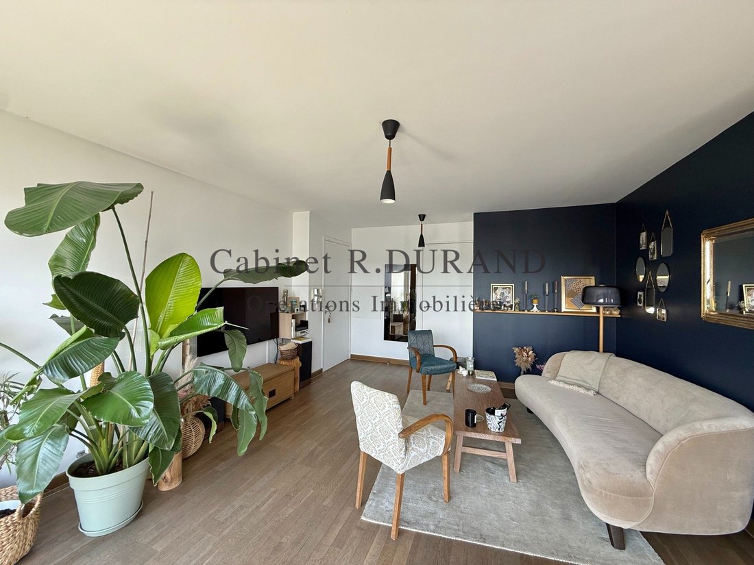 Apartment in Plateau-Grèves-Europe-Gare du Stade-Fossés Jean, Colombes, France 1 - 18369639