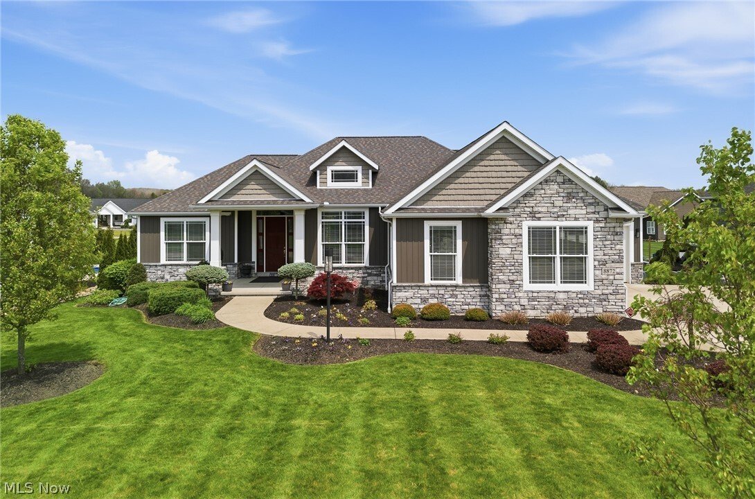 House in Massillon, Ohio, United States 1 - 18366349