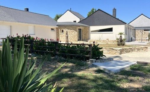 House in Malville, Pays de la Loire, France 1