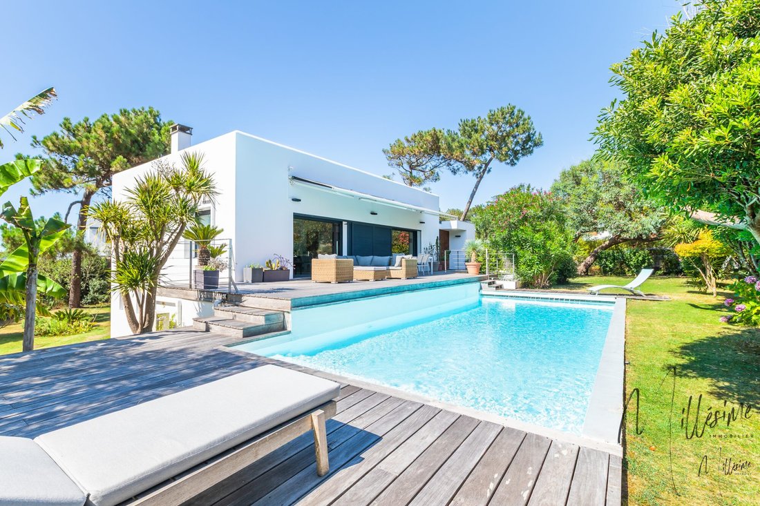House in Anglet, Nouvelle-Aquitaine, France 1 - 17536142