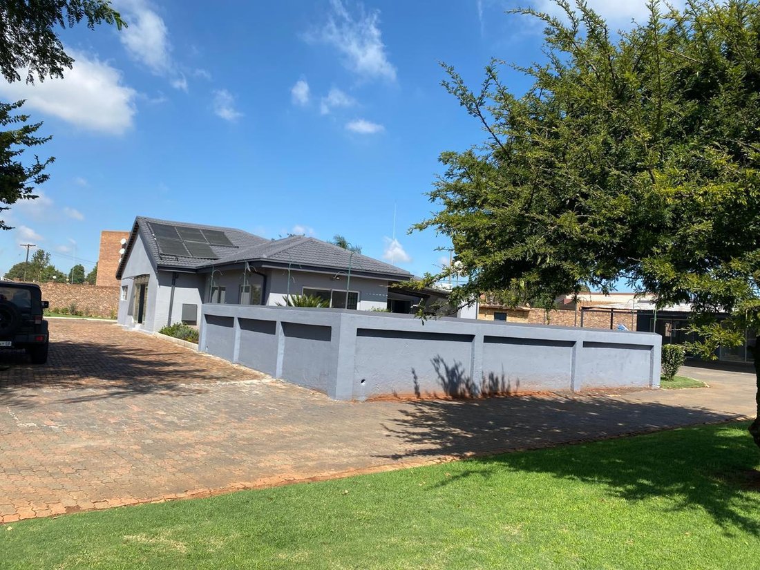 Estate in Benoni North AH, Gauteng, South Africa 1 - 18369095
