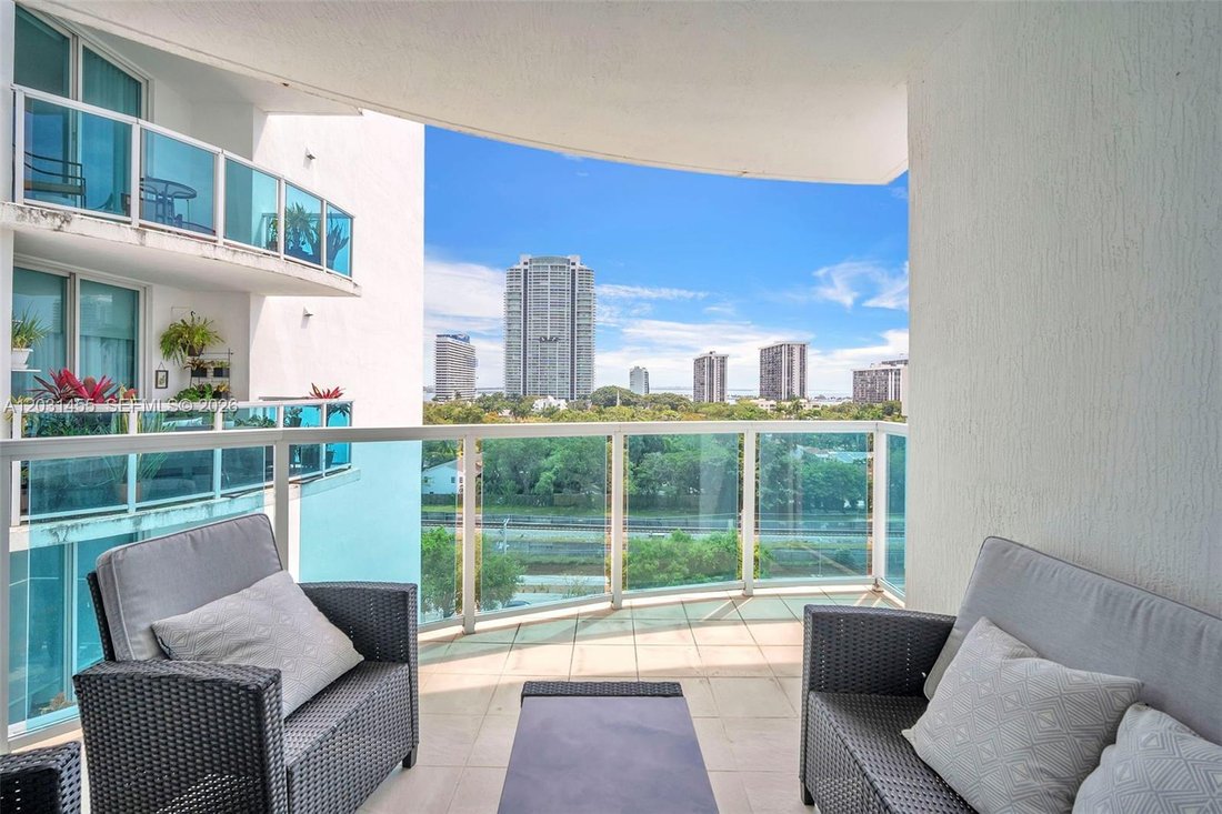 Condo in Miami, Florida, United States 5 - 18366979