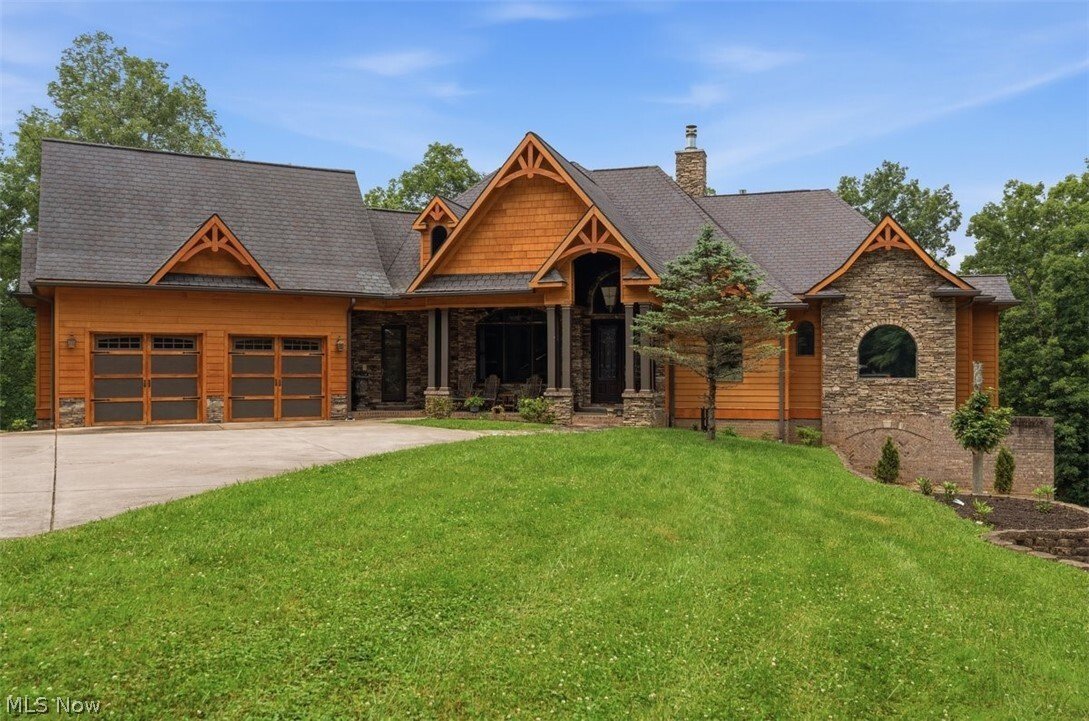 House in Elizabeth, West Virginia, United States 1 - 18366373