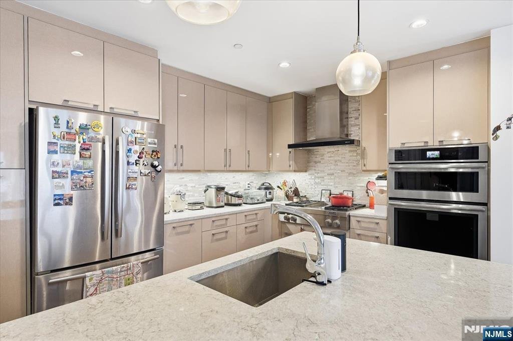Condo in Weehawken, New Jersey, United States 4 - 18366393