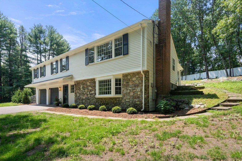 House in Dover, Massachusetts, United States 2 - 18366978