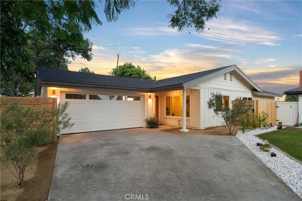 House in Santa Ana, California, United States 1 - 18366294