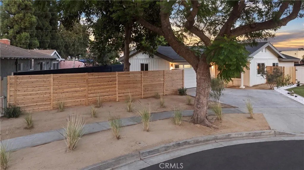 House in Santa Ana, California, United States 5 - 18366294