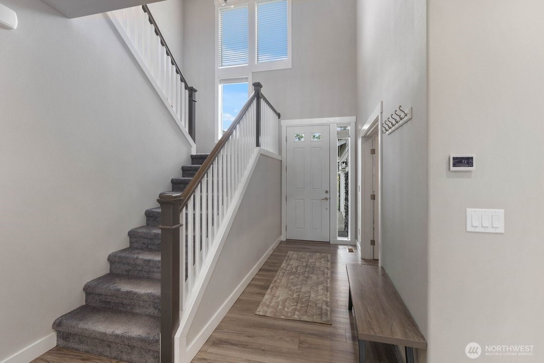House in Puyallup, Washington, United States 4 - 18366419