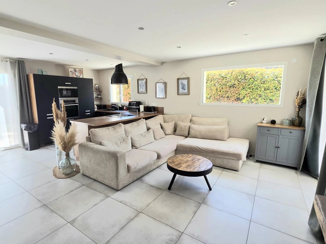 Villa in Genas, Auvergne-Rhône-Alpes, France 5 - 18366909