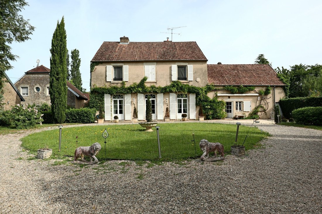 House in Marnay, Bourgogne – Franche-Comté, France 1 - 18369714